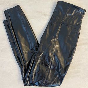 NWOT - SPANX Size M Faux Leather Leggings